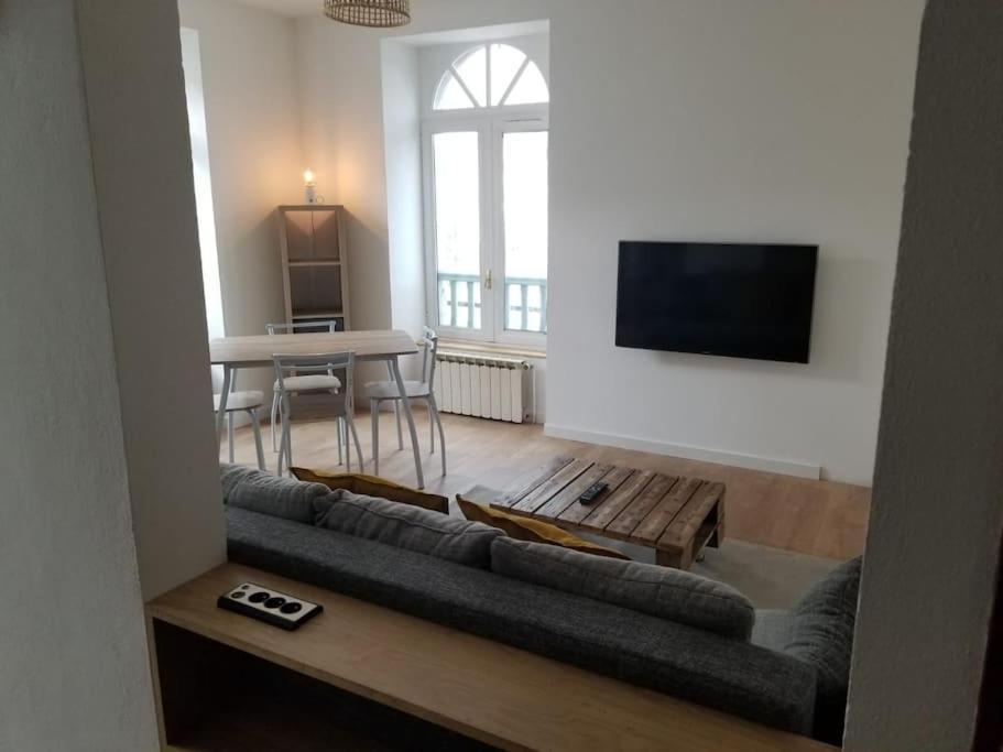 Appartement Cosy Entierement Renove Bagnères-de-Bigorre Exteriér fotografie